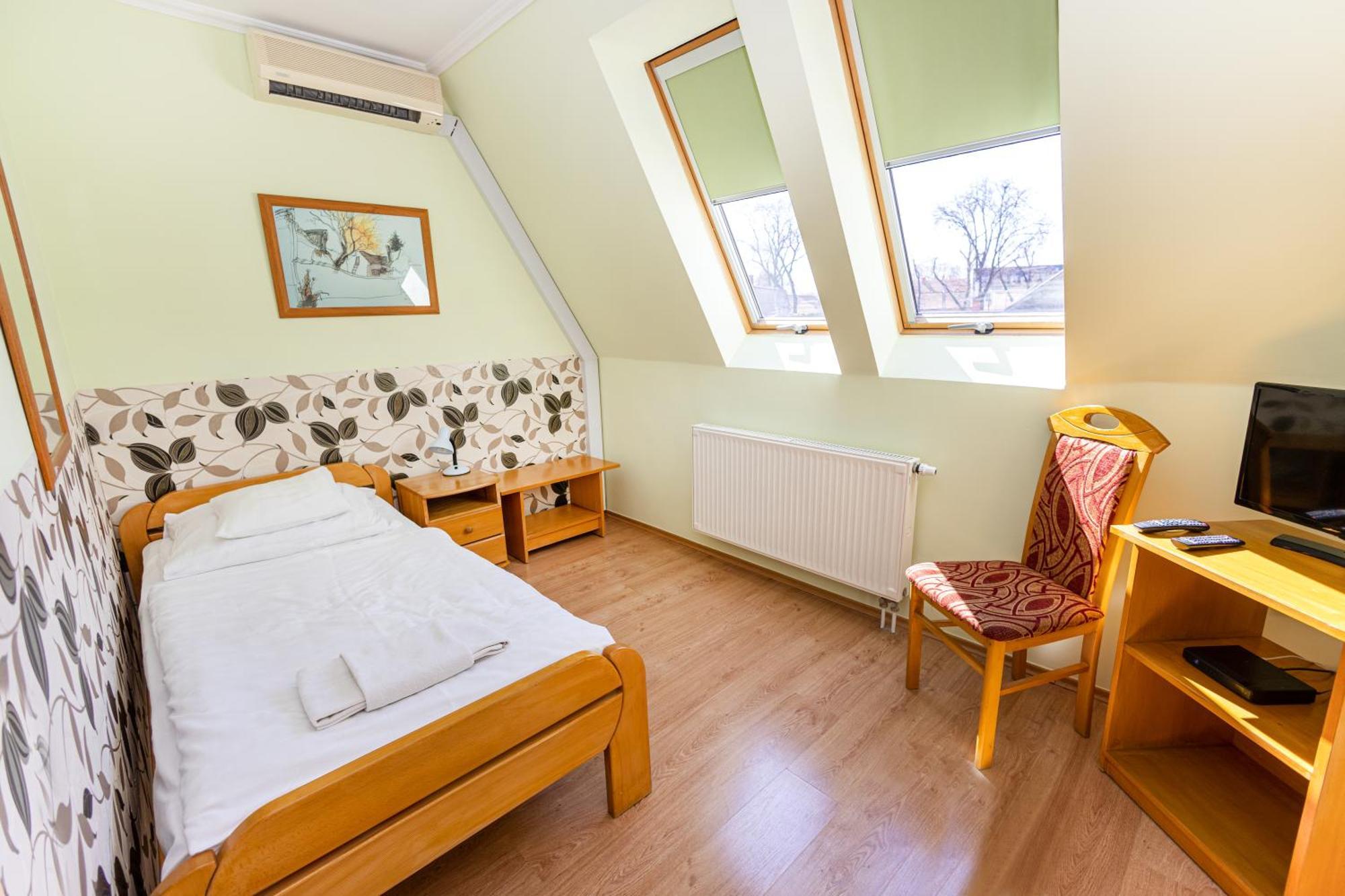 Belvárosi Panzió Debrecen Esterno foto